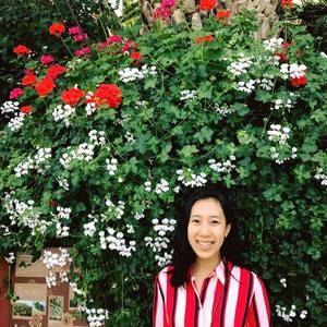 Meet your Posher, Claire c